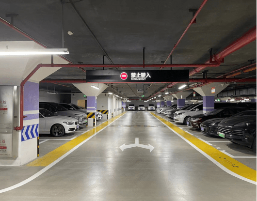 智慧賦能，高效運(yùn)營(yíng) 科技金融大廈停車(chē)場(chǎng)管理服務(wù)的發(fā)展之路